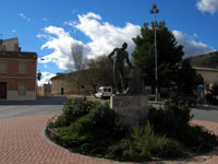 Imagen monumento Pepín Liria. Pinchar para ver panorámica